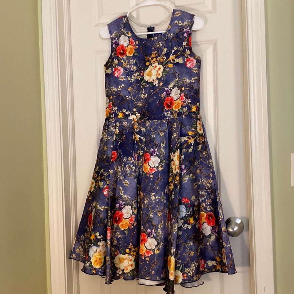 LATA sleeveless lined purple dress w pink/yellow floral print & full skirt